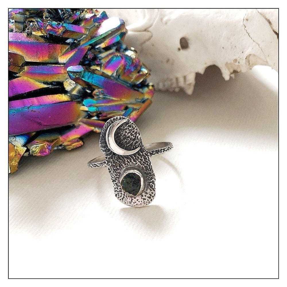 NEW Sterling Silver Hammered Artisan Moldavite Ring